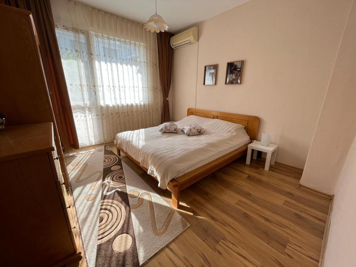 Apartment Acacia Varna Eksteriør billede